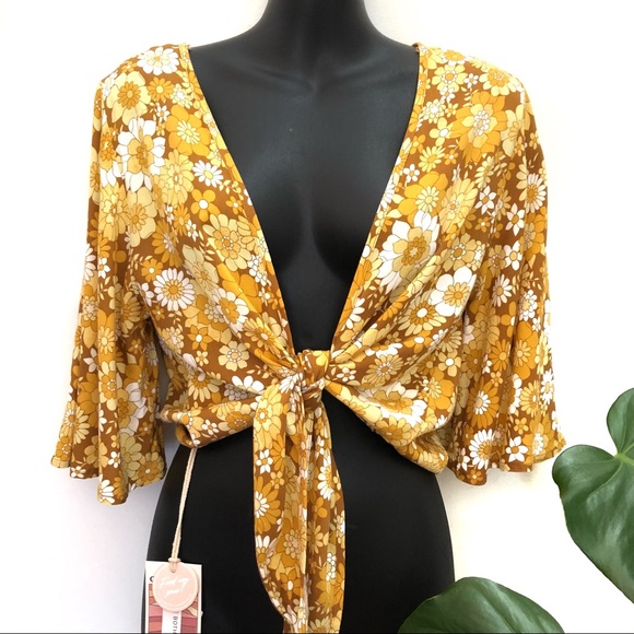 Ghanda NWT Sadie Floral Tie Top Bell Sleeve Top 100% Viscose Retro Summer Gift - Picture 4 of 11